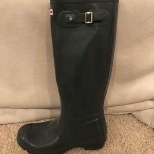Hunter women’s tall waterproof boot